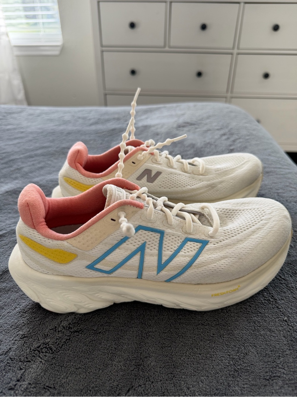 New Balance Fresh Foam X More v4 (Sea Salt with Pink/Multi/Blue)